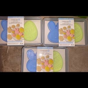 ✨8/$10. NWT. 3 sets of Easter cookie stamp kits